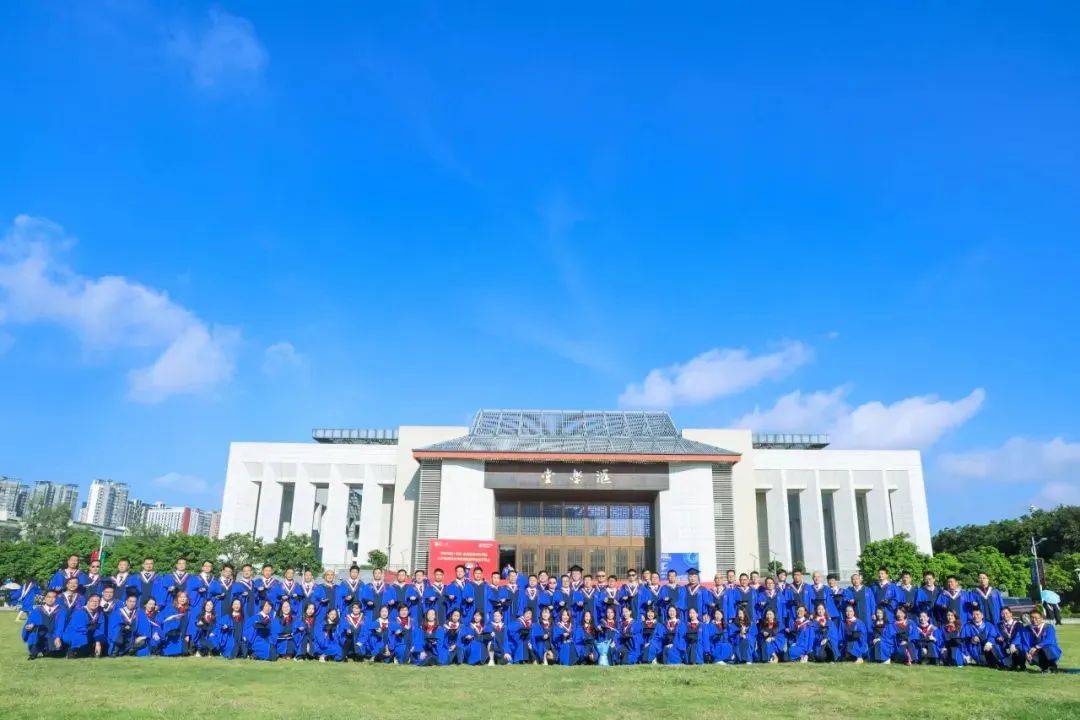 广西大学文凭(广西大学本科毕业条件)