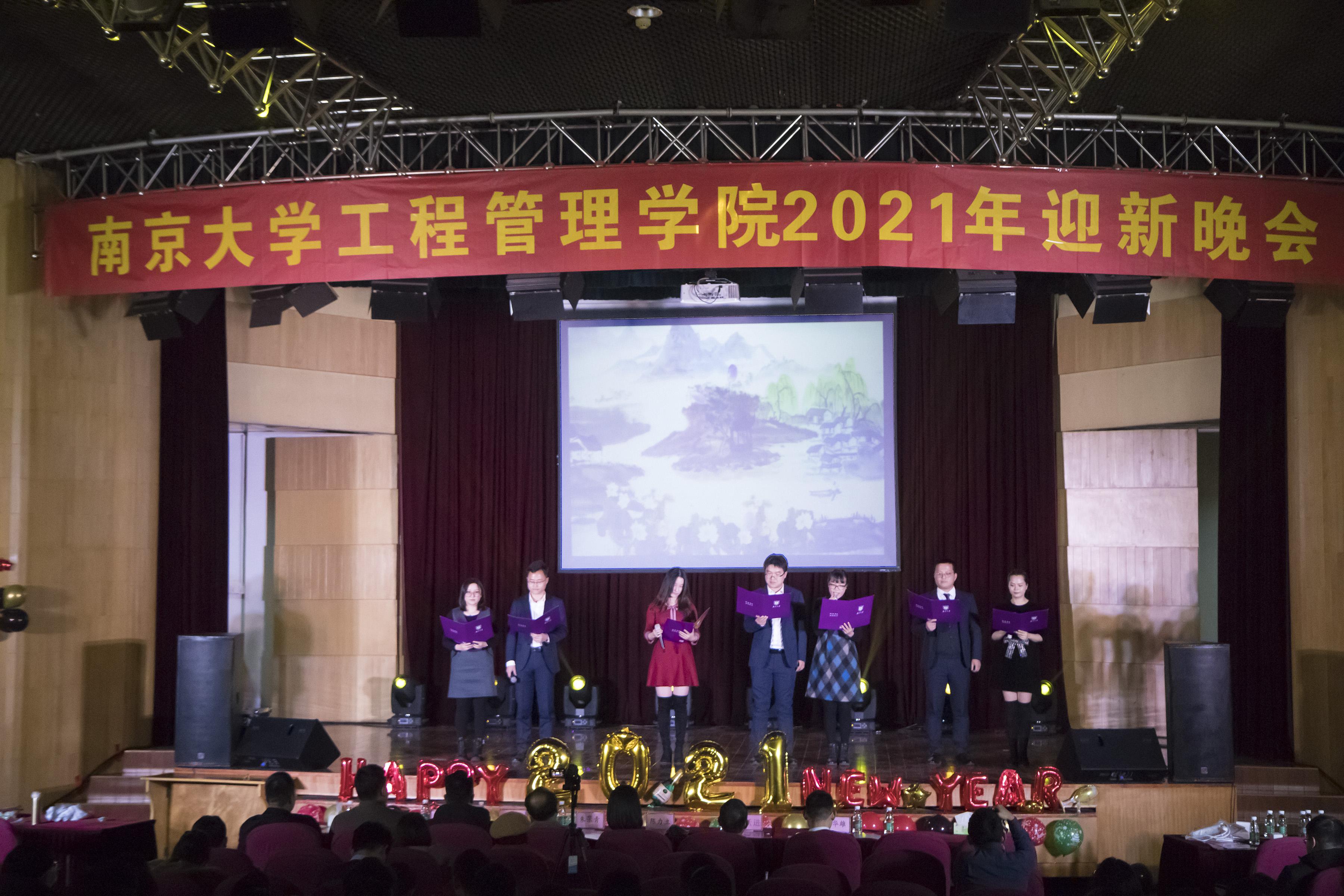 南京大学毕业证(南京大学毕业证书图片)