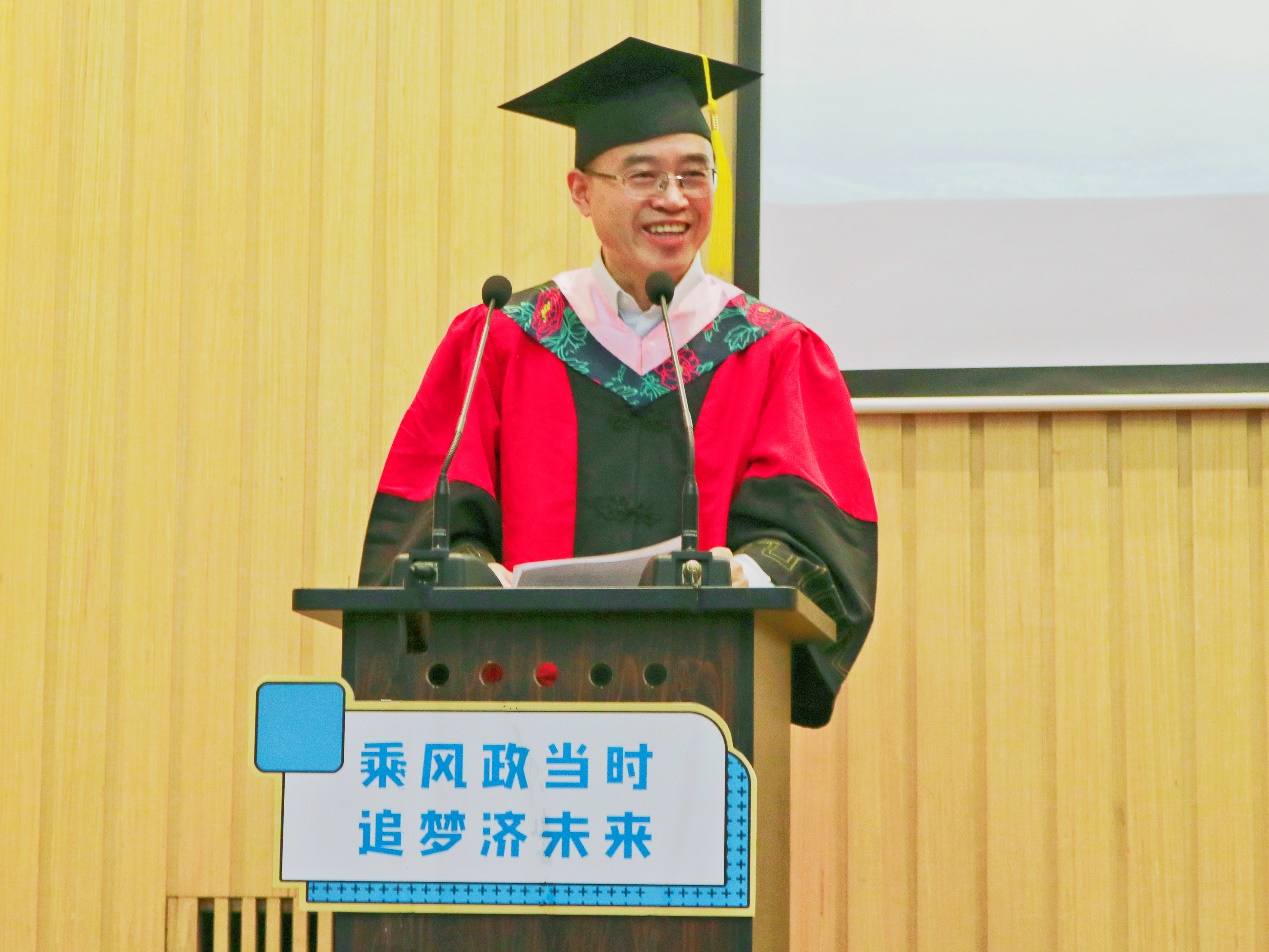 同济大学毕业证(同济大学毕业证印错被校方回应原文)