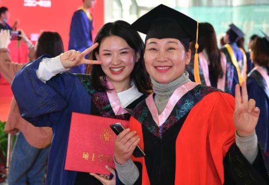 重庆大学文凭好考吗